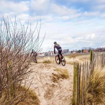 In Front Of The Sea With Natural Swimming Pond Semesterbostad *
