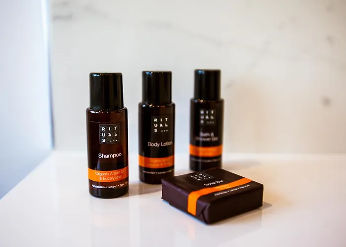 度假居 In Front Of The Sea With Natural Swimming Pond 奥斯滕德